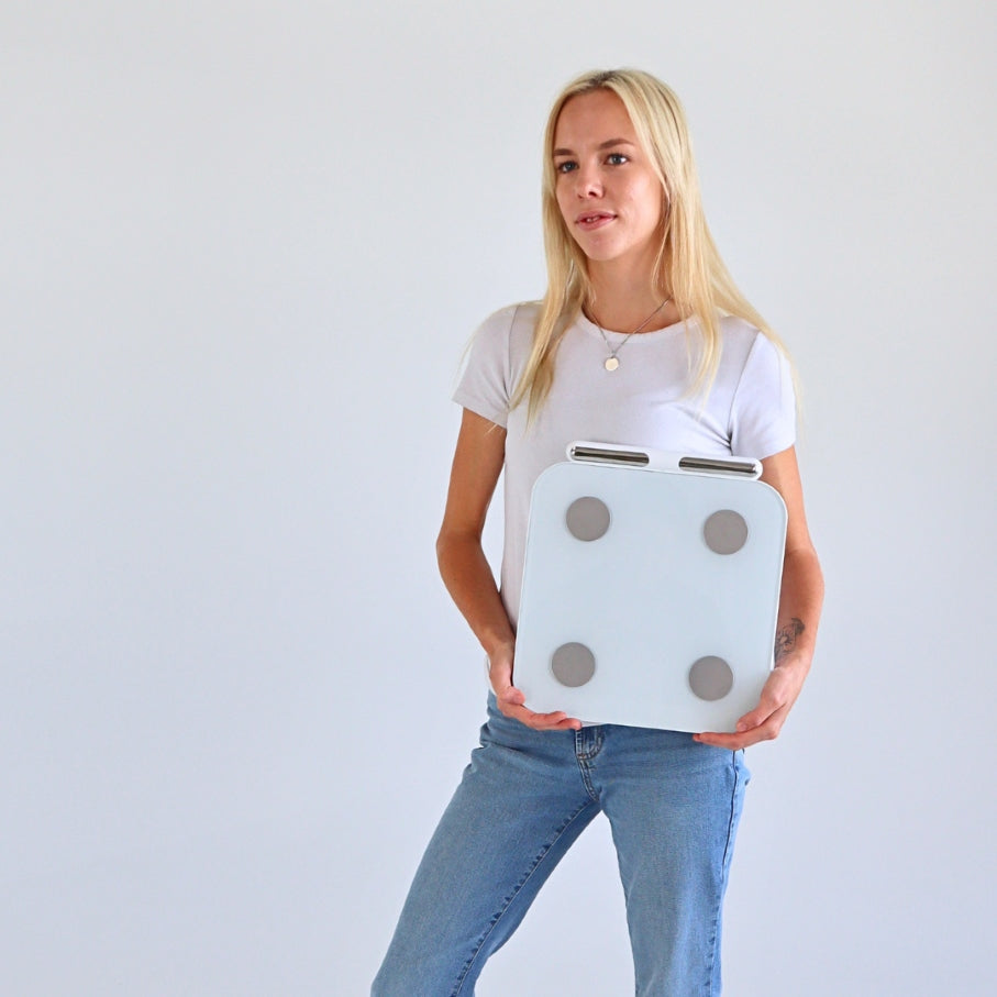 Venus Smart Scale standing